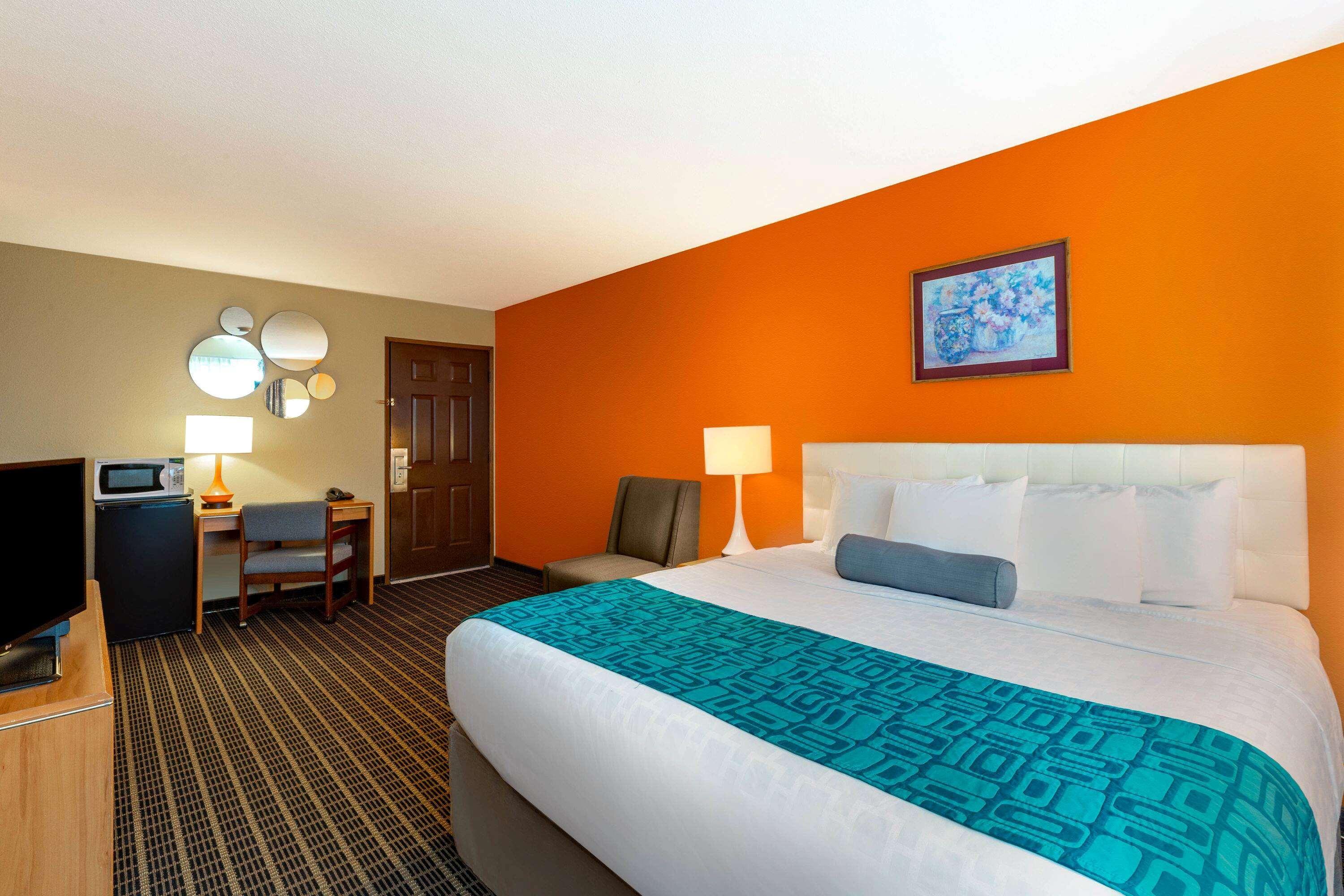 ฮาวเวิร์ด จอห์นสัน บาย วินด์แฮม ลีเวนเวิร์ธ Hotel เลเวนเวิร์ท ภายนอก รูปภาพ